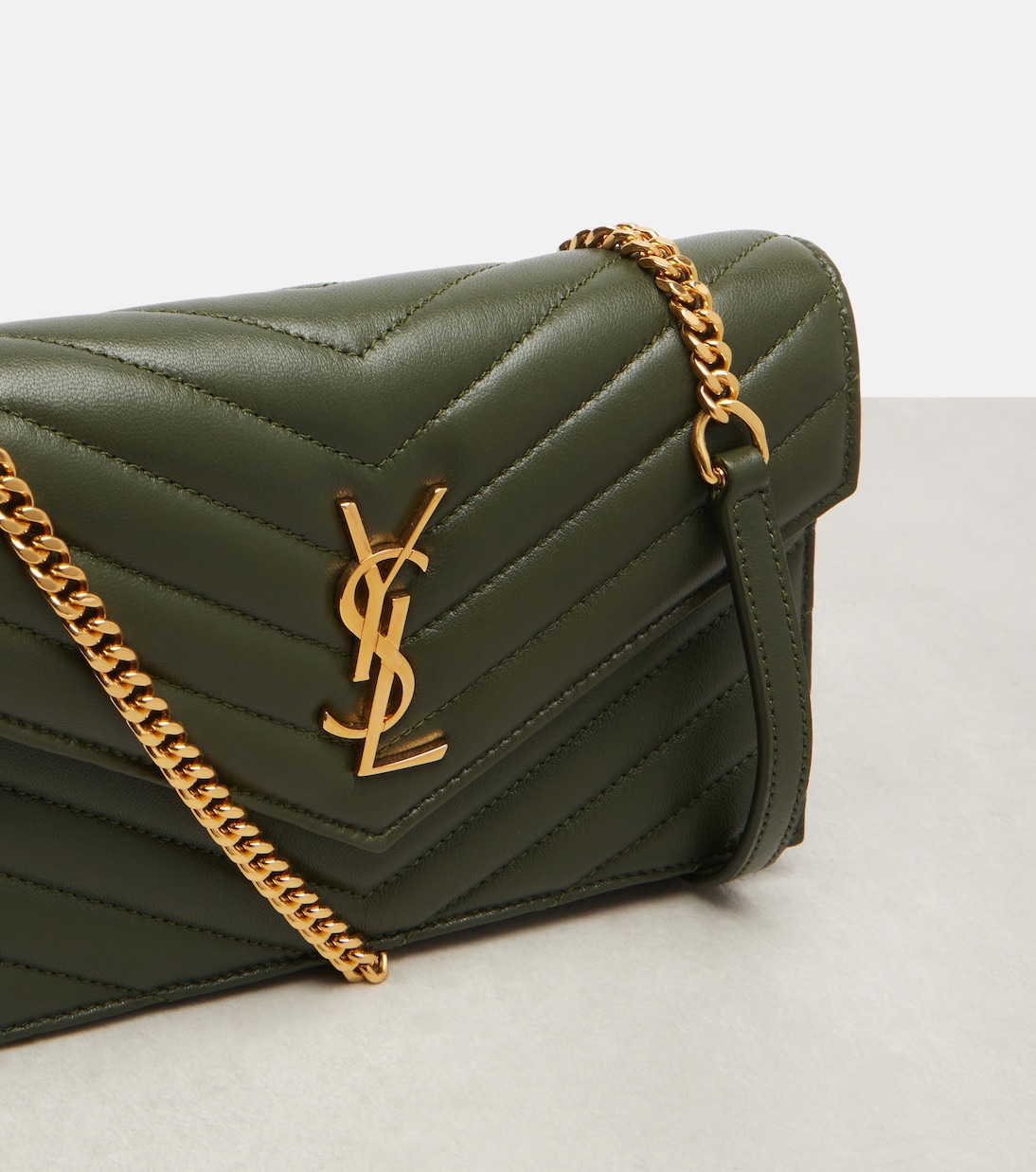 Portemonnaie mit Kettenriemen Cassandre Envelope | Saint Laurent
