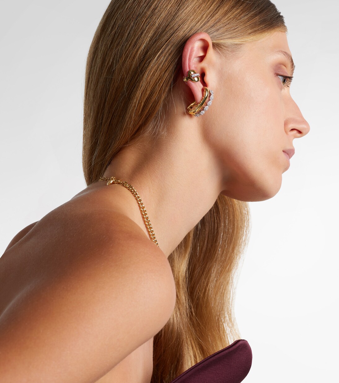Whisper 18kt gold ear cuff with diamonds | Yeprem