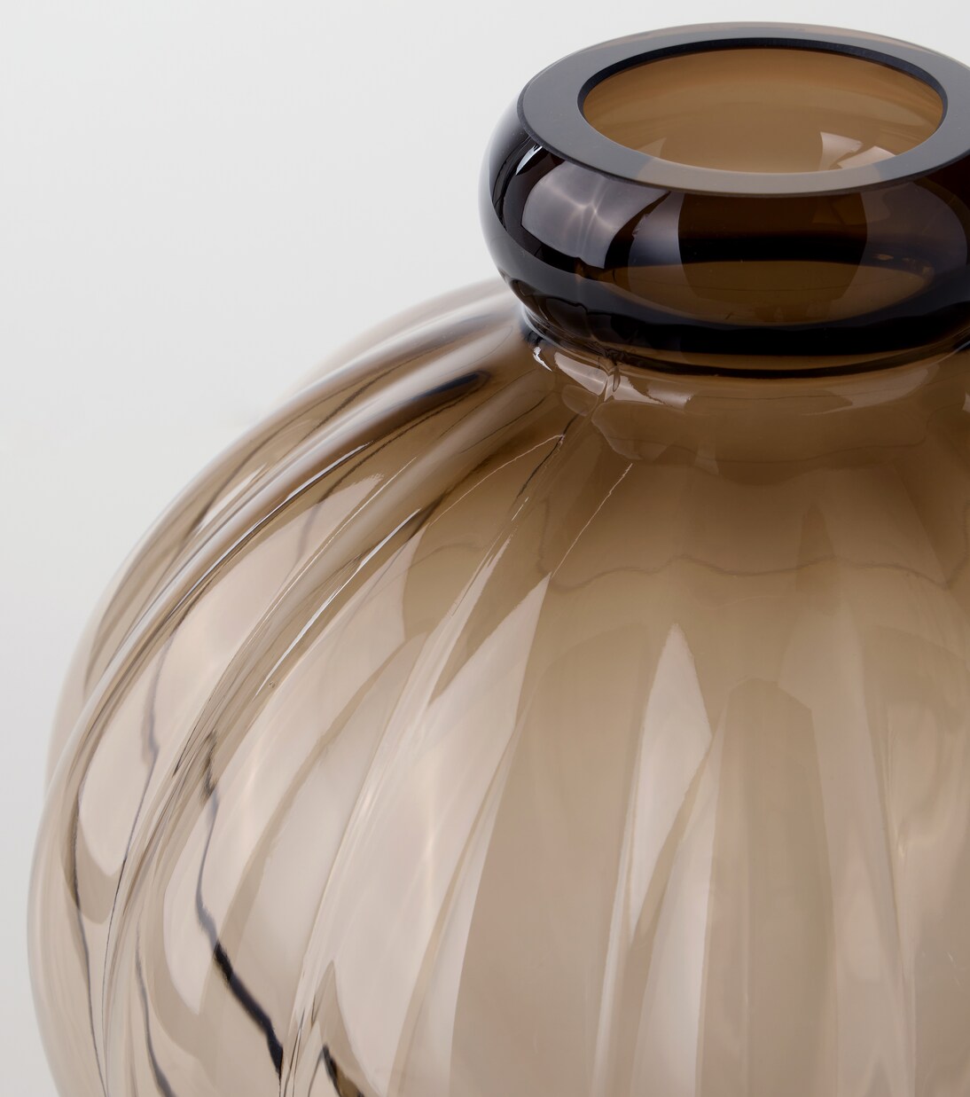 Balloon 01 glass vase | Louise Roe