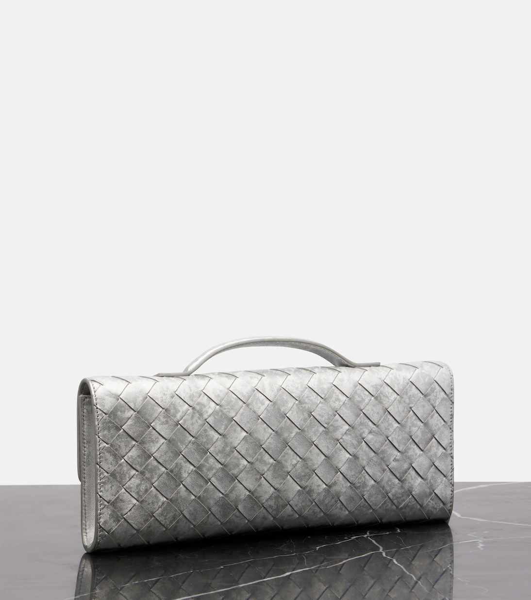 Andiamo Intrecciato metallic leather clutch | Bottega Veneta