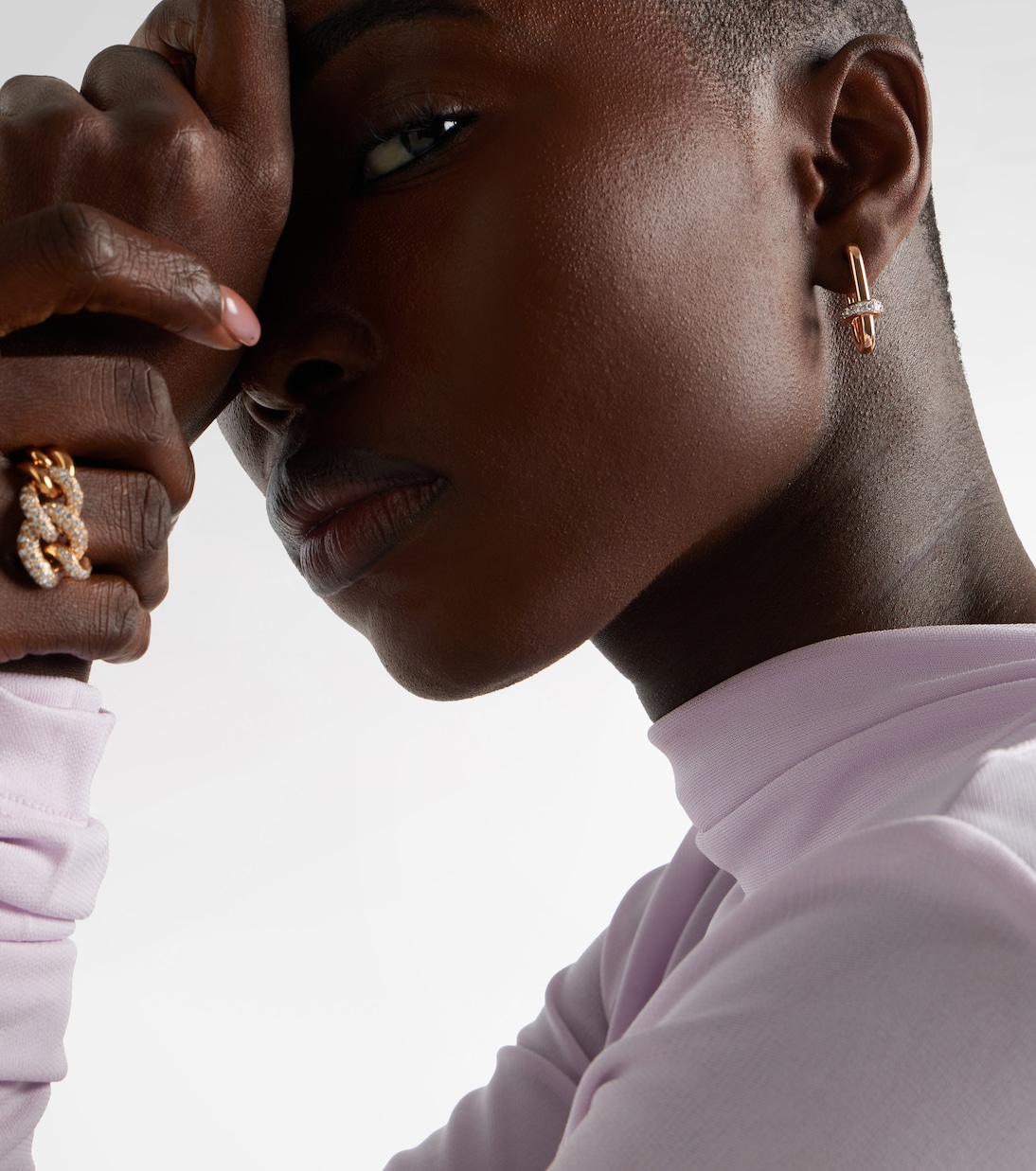 Boucles d’oreilles Iconica en or rose 18 ct et diamants | Pomellato