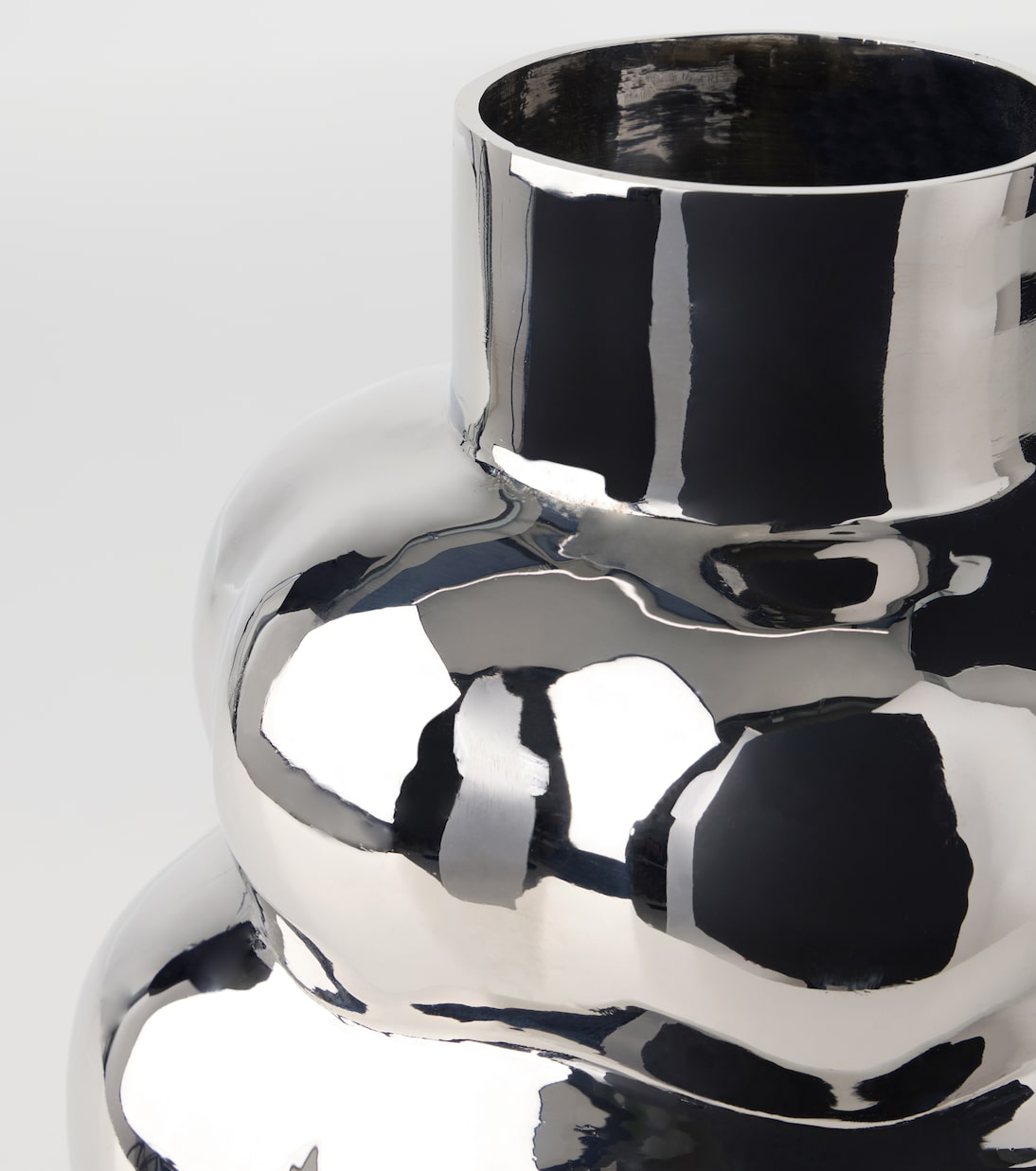 Balloon Object 000 steel vase | Louise Roe
