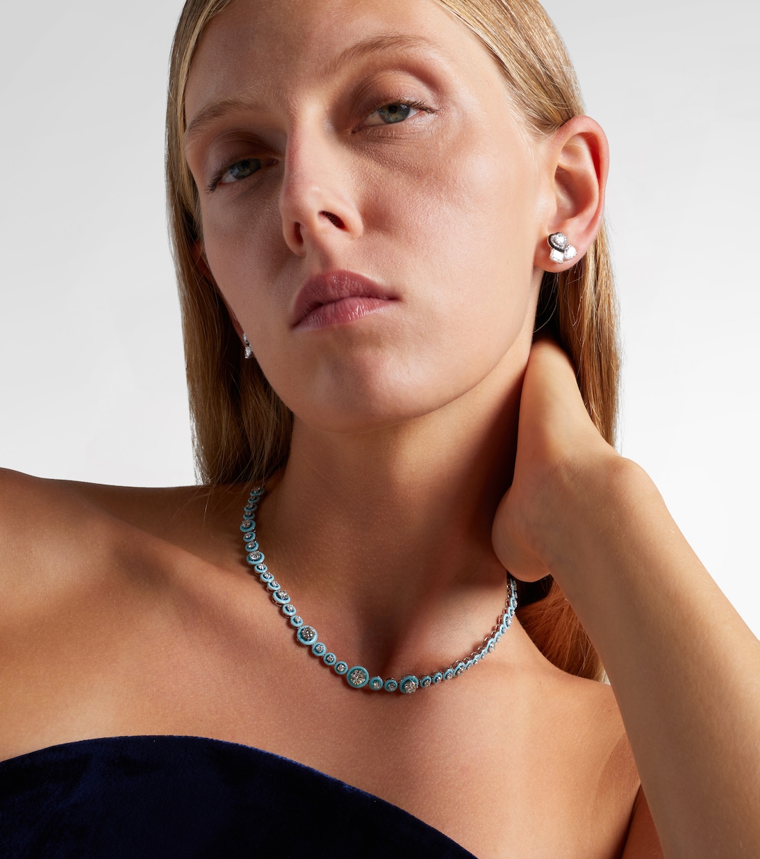 Collier Polka Dots en or blanc 18 ct, émail et diamants | Kamyen