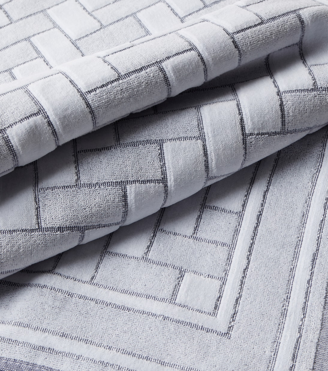 Logo cotton terry beach towel | Brioni