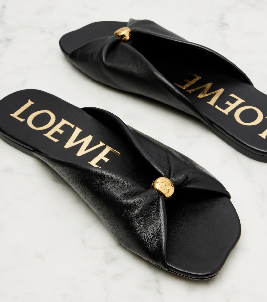 Paula's Ibiza Pantoletten Pebble aus Leder | Loewe