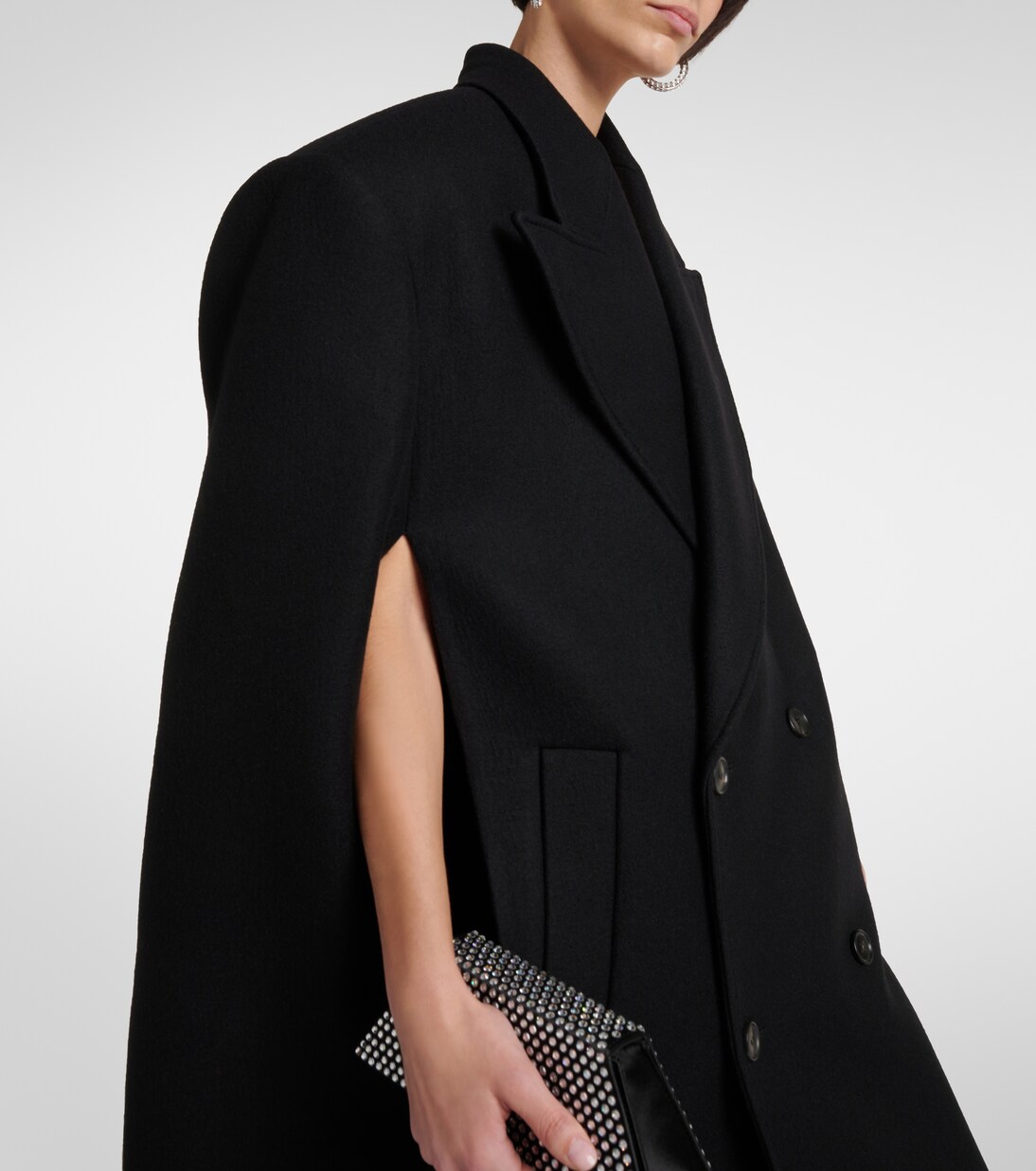 Capa cruzada de lana virgen | Wardrobe.NYC