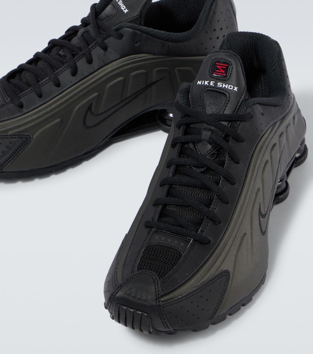 Shox R4 sneakers | Nike