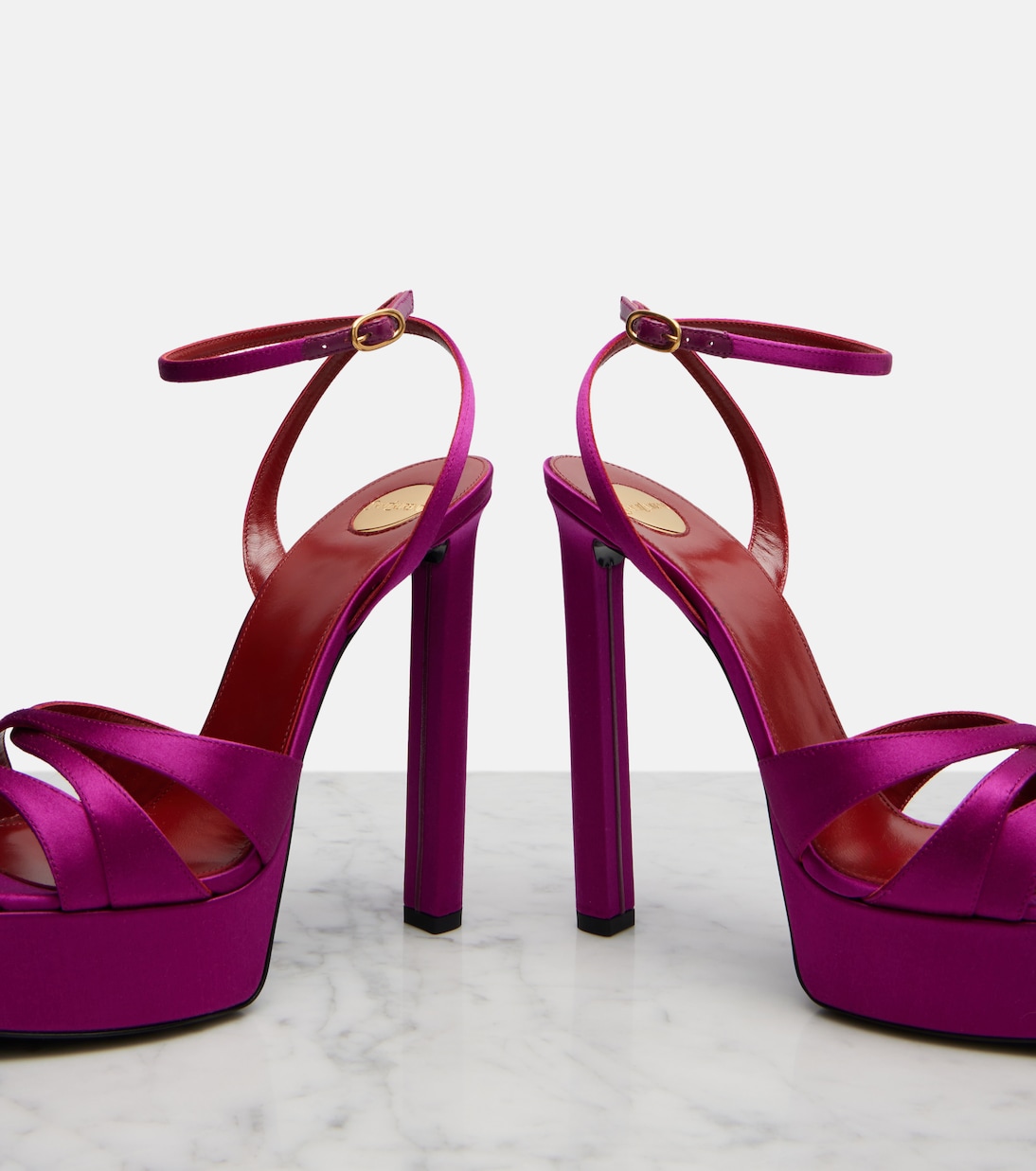 Sandalen Chandelle aus Satin | Saint Laurent