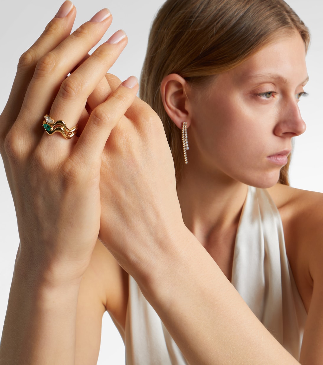 Anello in oro giallo 18kt (750/1000) con smeraldi | Shay Jewelry