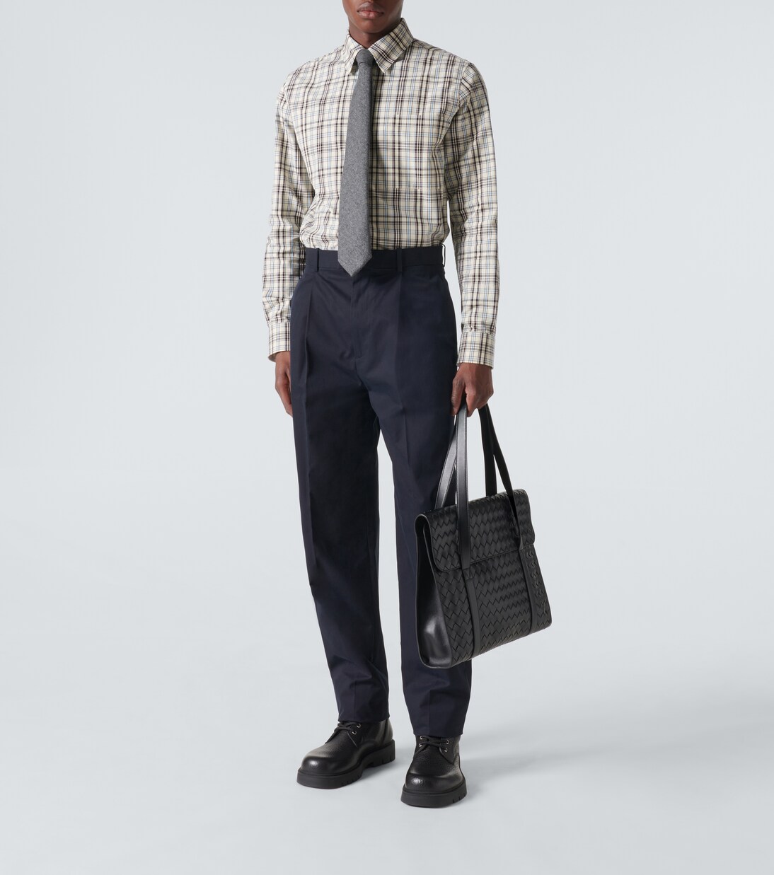 Classic Portfolio Intrecciato leather messenger bag | Bottega Veneta