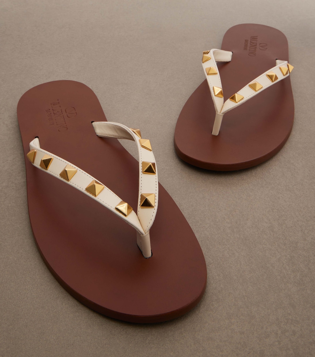 Rockstud Sandalen aus Leder | Valentino Garavani