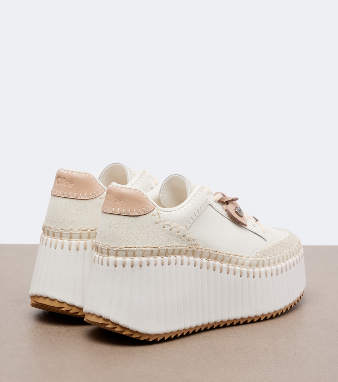 Picture 4 out of 6