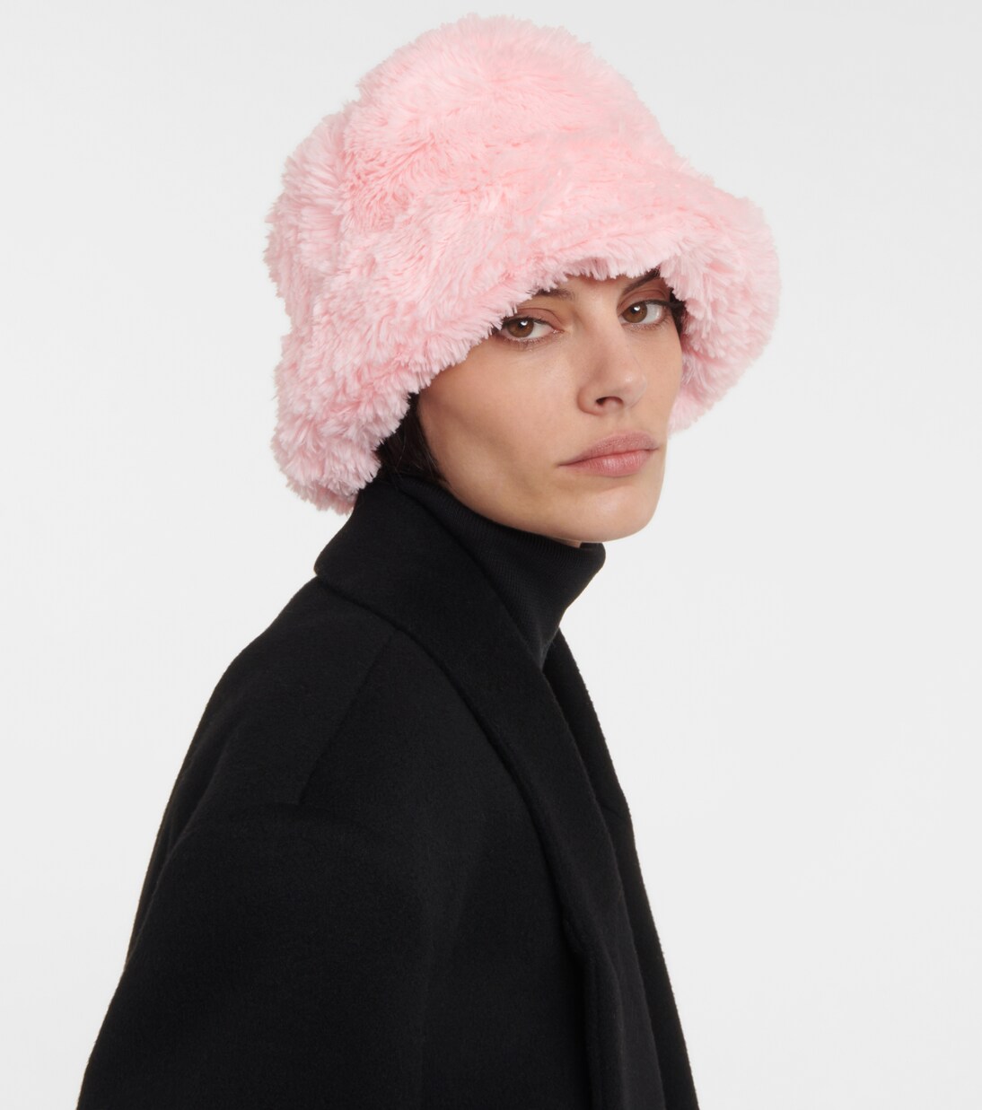 Hut aus Faux Fur | Ruslan Baginskiy