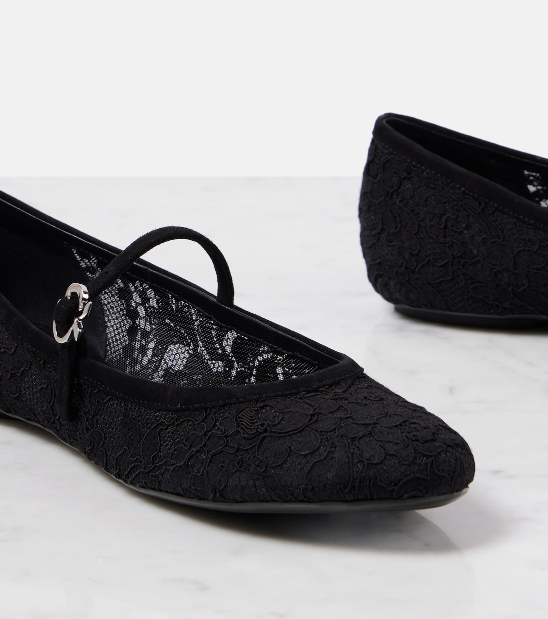 MJ皮革边饰蕾丝芭蕾舞平底鞋 | Gianvito Rossi