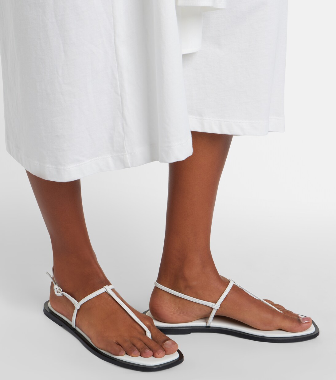 Leather thong sandals | Toteme