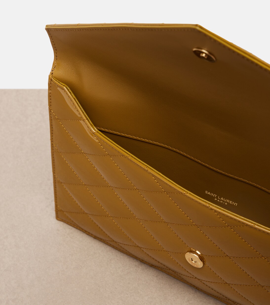 Clutch Paris aus Lackleder | Saint Laurent