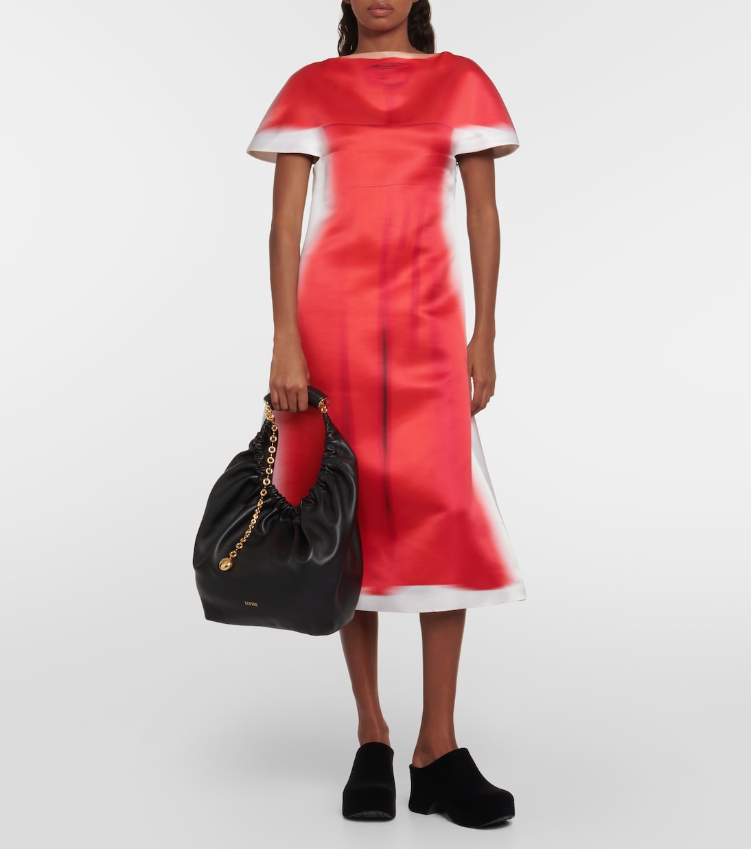 Squeeze Medium leather shoulder bag | Loewe