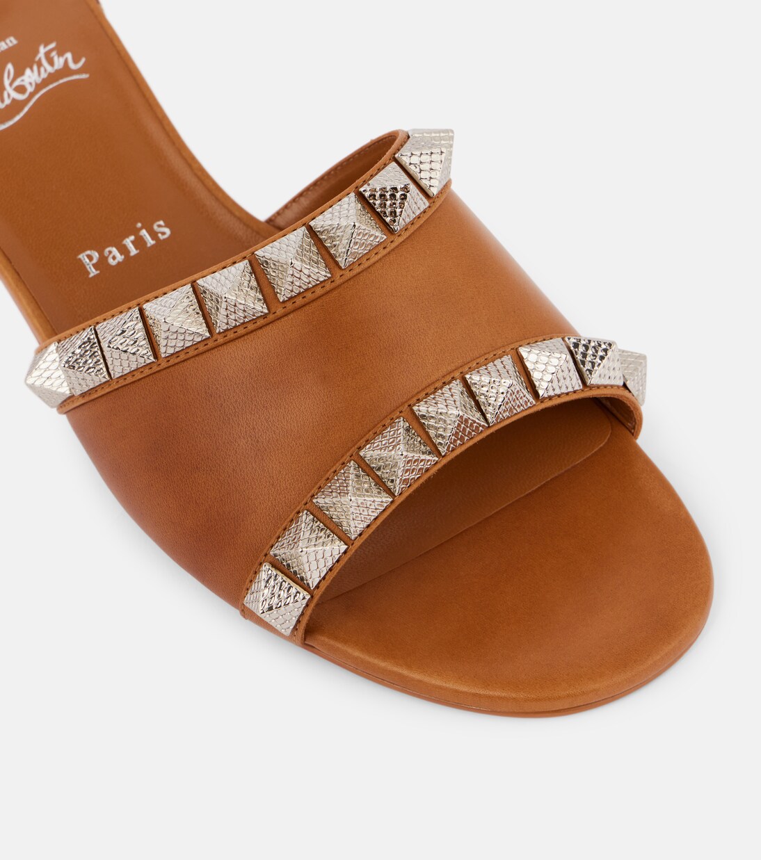 Mules Pyramule 30 de piel con púas | Christian Louboutin