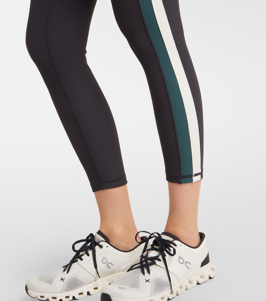 Mid-rise leggings | The Upside