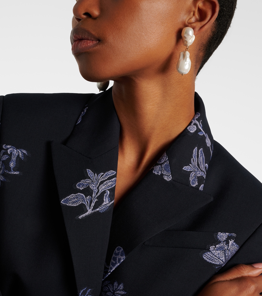 Pearl earrings | Erdem