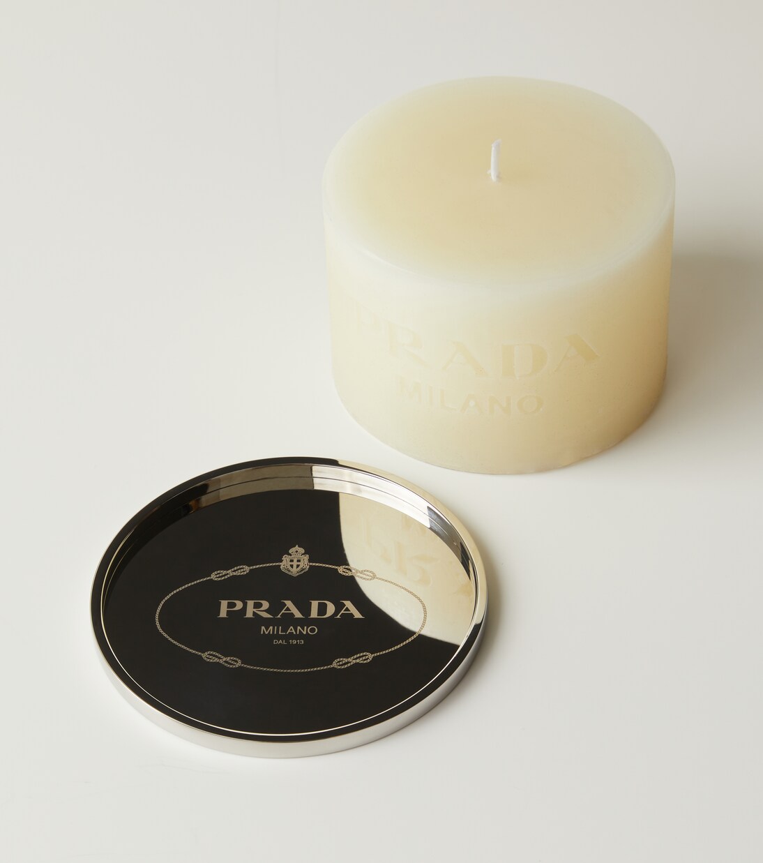 Logo candle | Prada