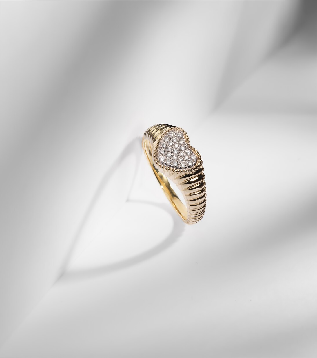 Baby - Anello da mignolo in oro 9kt (375/1000) con diamanti | Yvonne Léon