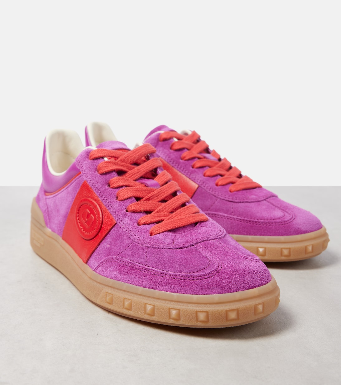 Sneakers Upvillage aus Veloursleder | Valentino Garavani