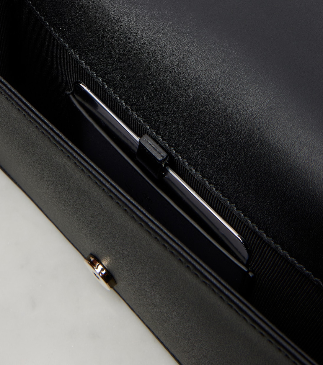 Portafoglio in velluto GG Crystal con catena | Gucci