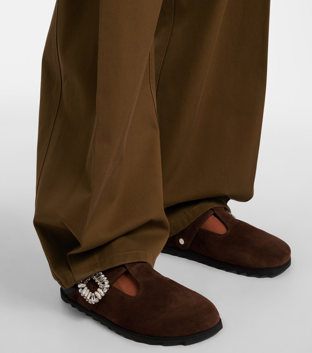 Pantoletten Slidy Viv' aus Veloursleder | Roger Vivier