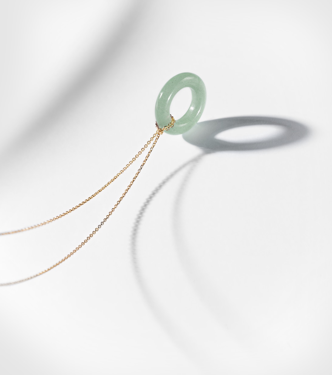 Halskette Donut aus 14kt Gelbgold mit Jade | Mateo