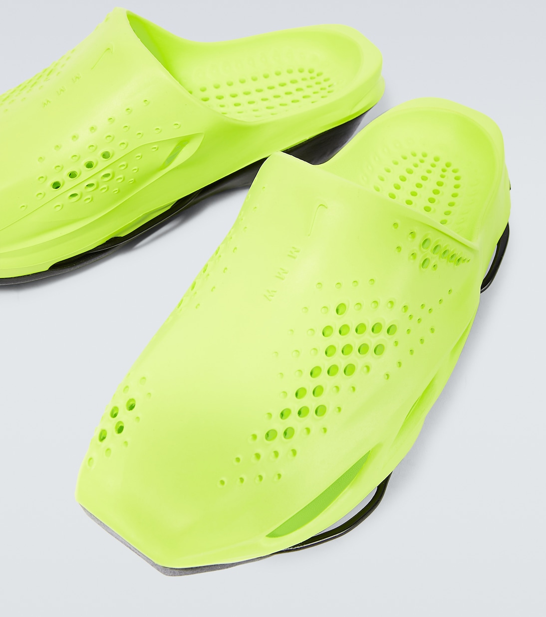 X MMW Slippers 005  | Nike