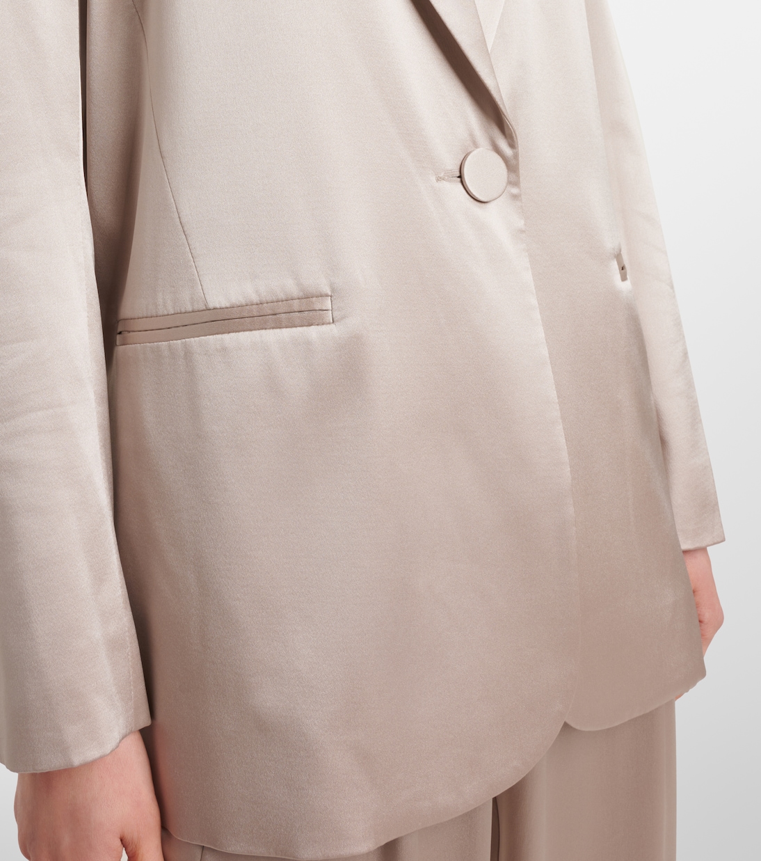 Oversize-Blazer aus Seidensatin | The Sei