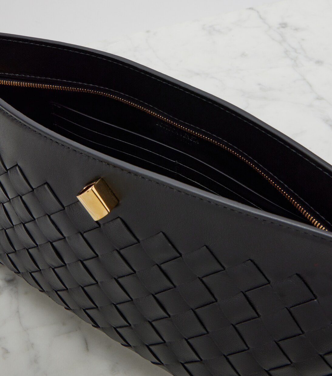 Andiamo Intrecciato Small leather clutch | Bottega Veneta