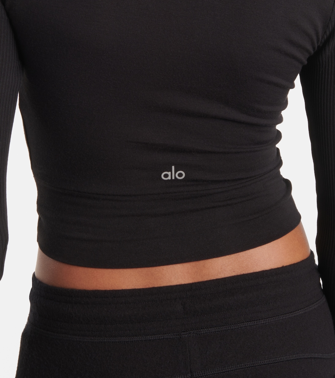 Cropped-Top Cover | Alo Yoga
