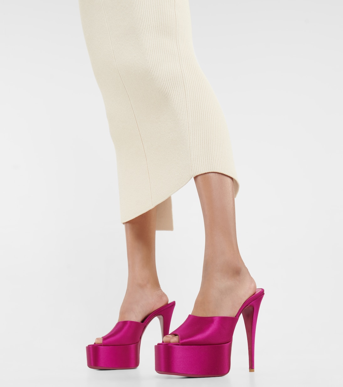 Plateau-Pantoletten Marina aus Satin | Paris Texas