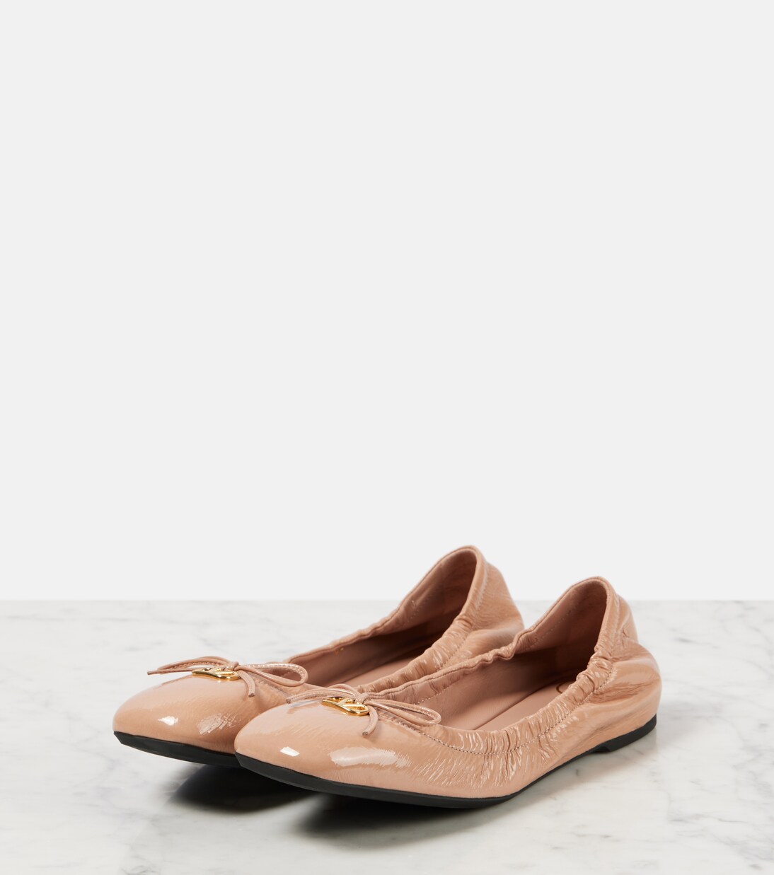 Ballerinas VLogo Signature aus Lackleder | Valentino Garavani