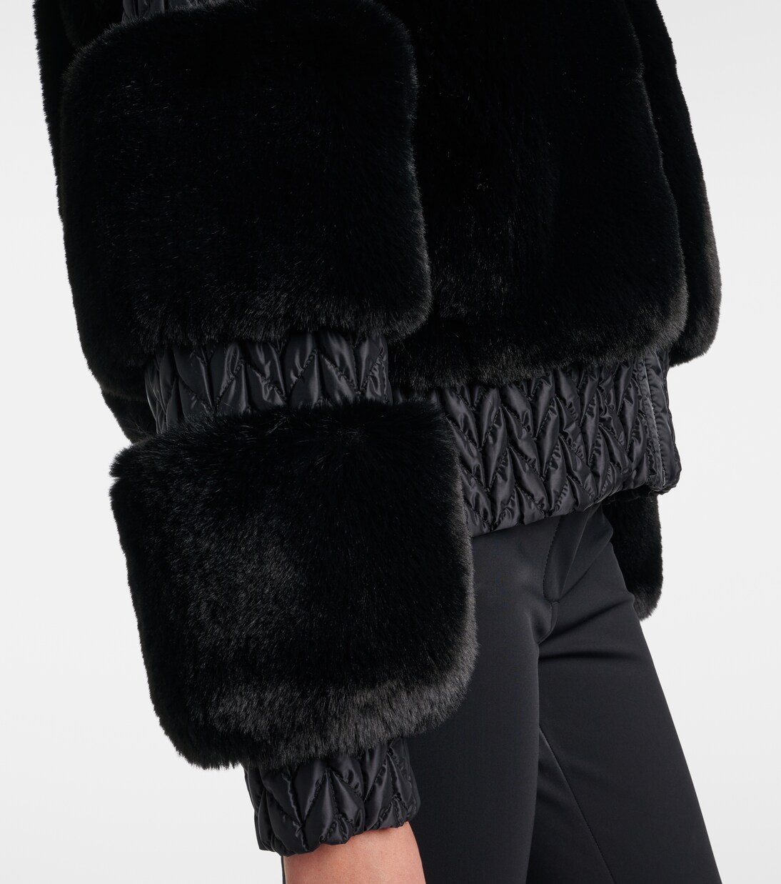 Furry ski jacket | Goldbergh