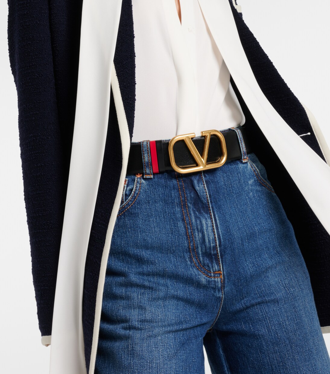 VLogo Signature reversible leather belt | Valentino Garavani