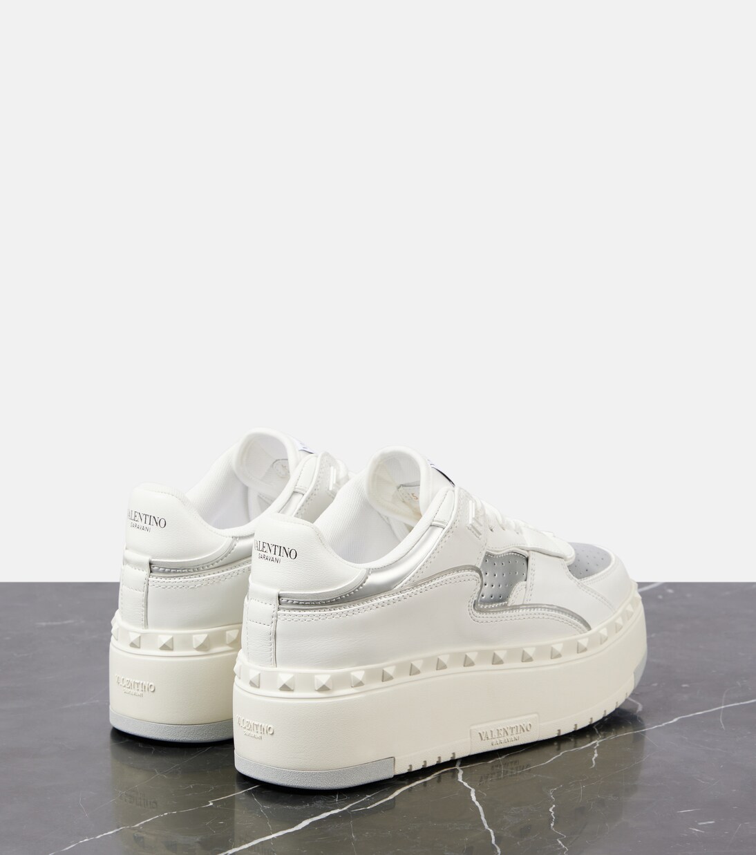 Plateau-Sneakers Freedots XL aus Leder | Valentino Garavani