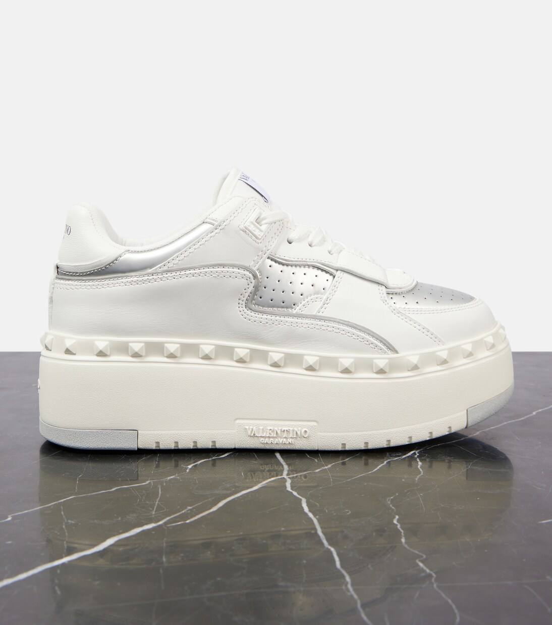 Plateau-Sneakers Freedots XL aus Leder | Valentino Garavani