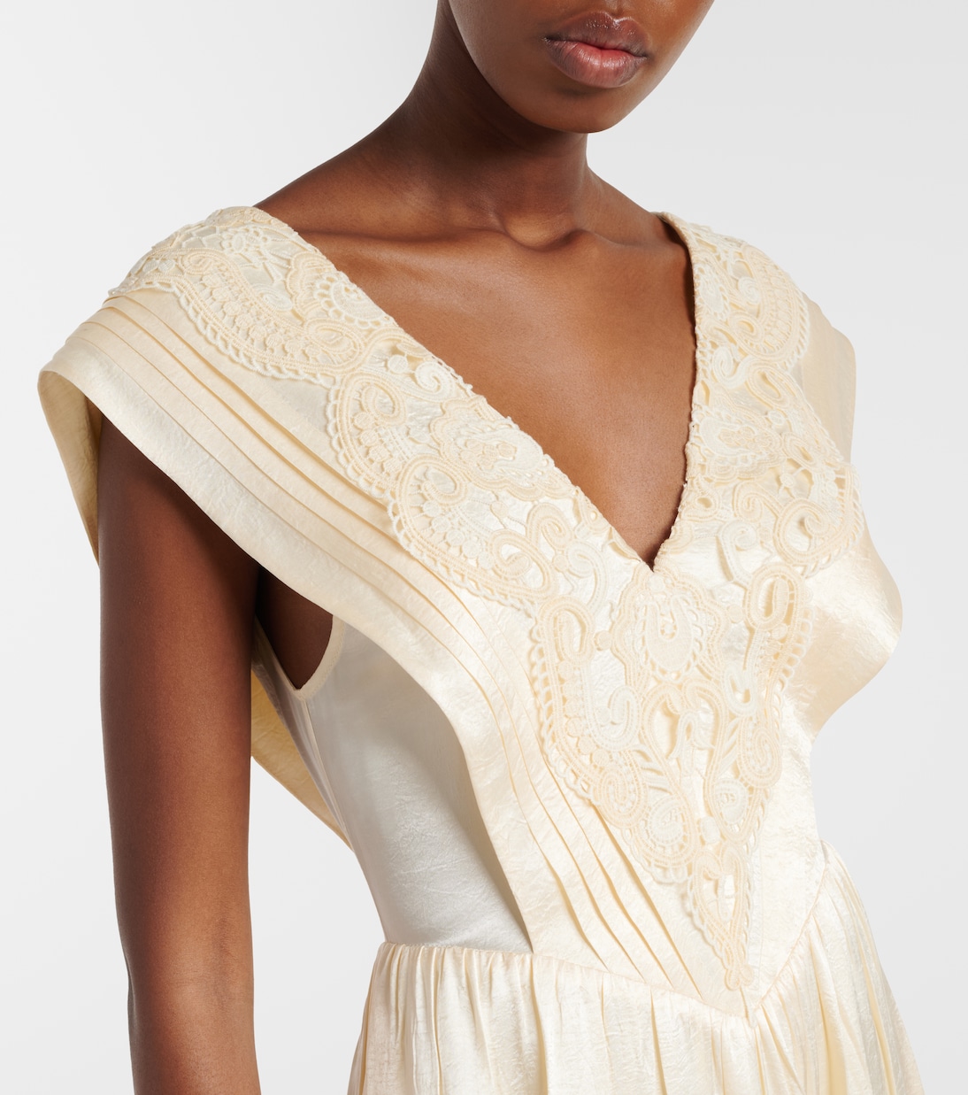 Lace-trimmed maxi dress | Xu Zhi