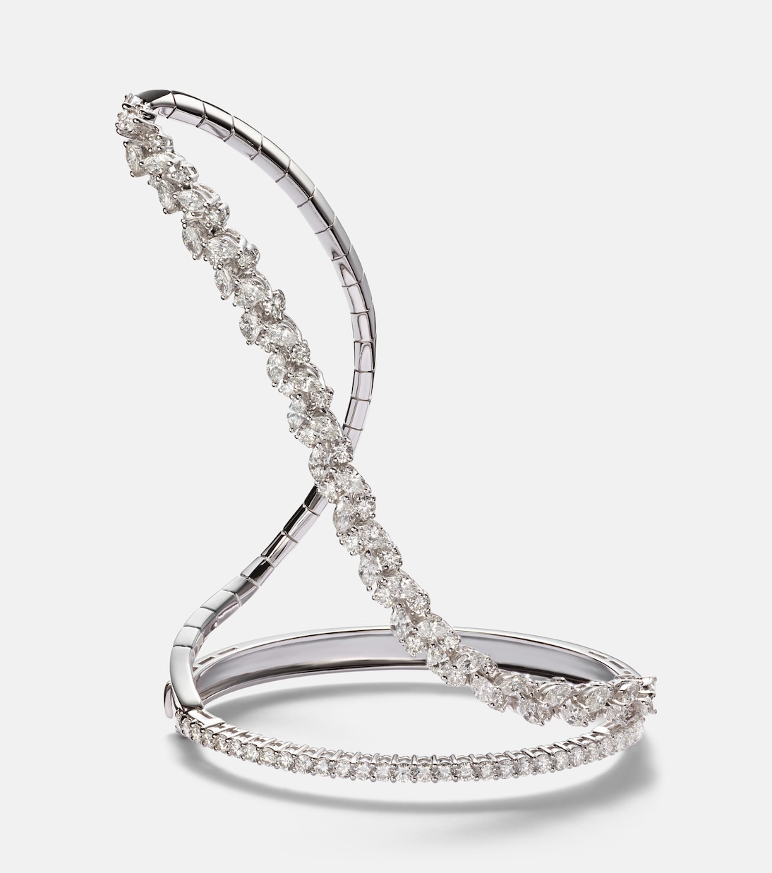 18kt white gold bracelet with diamonds | Yeprem