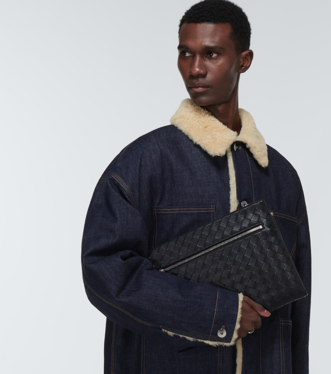 Etui mit Riemen Intrecciato aus Leder | Bottega Veneta