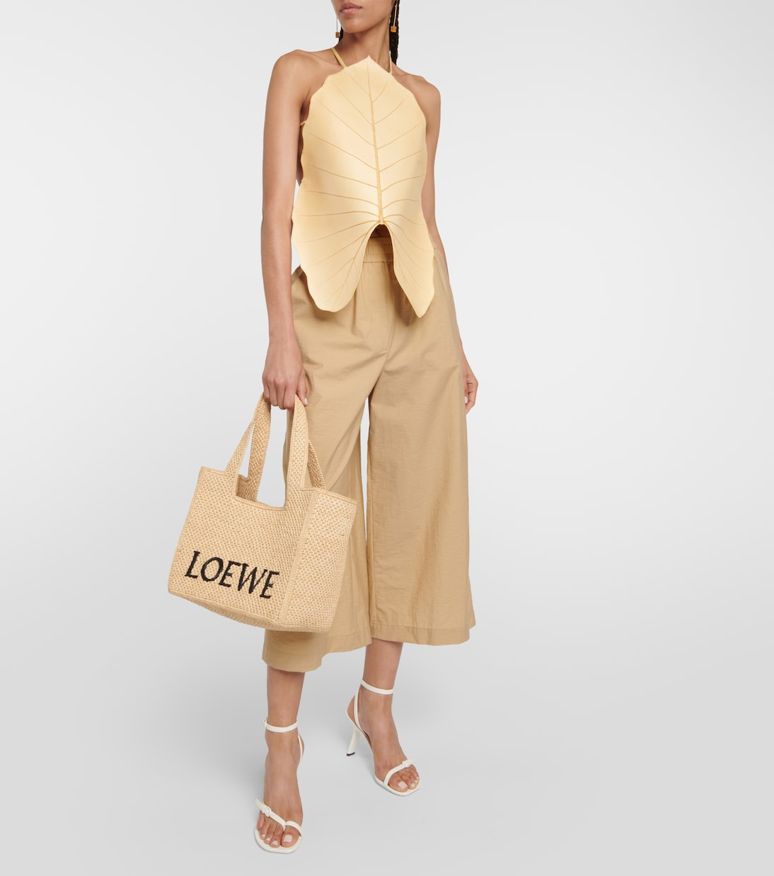 Tote Medium Paula's Ibiza de rafia con logo | Loewe