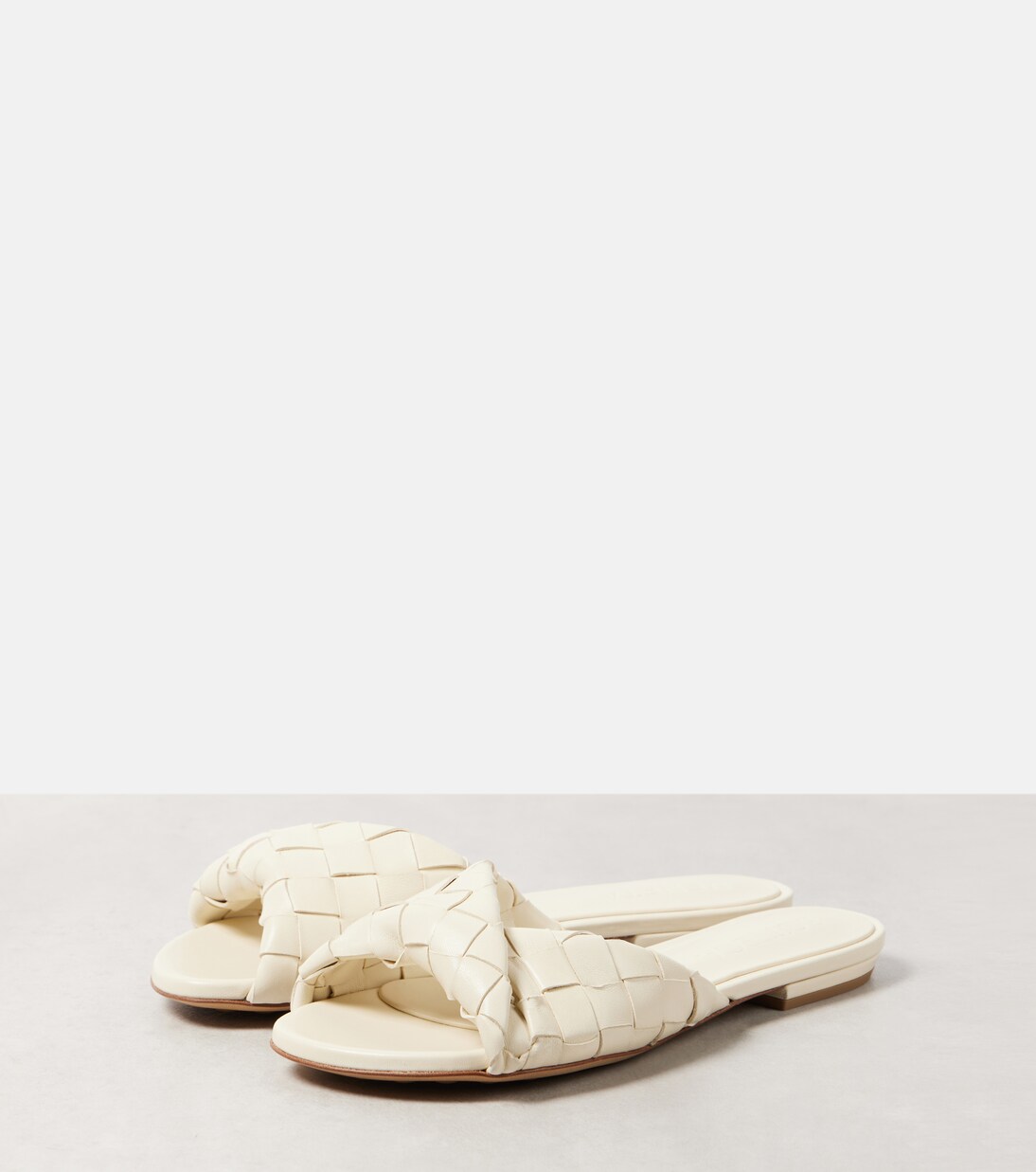 Blink Intrecciato leather slides | Bottega Veneta