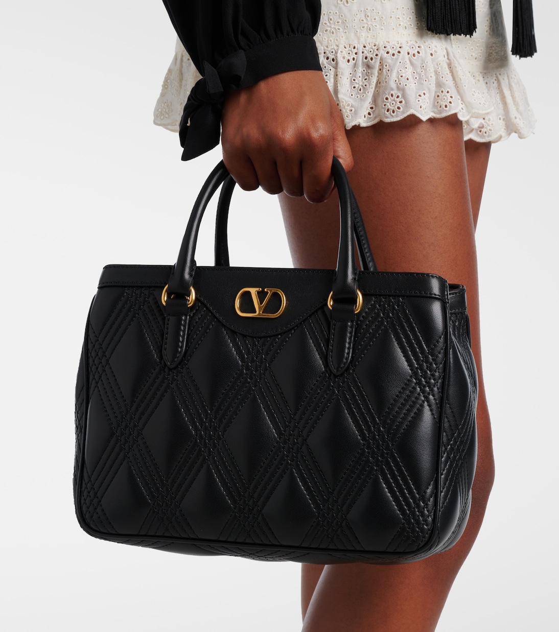 Tote Bag Quiltie 67 Small aus Leder | Valentino Garavani