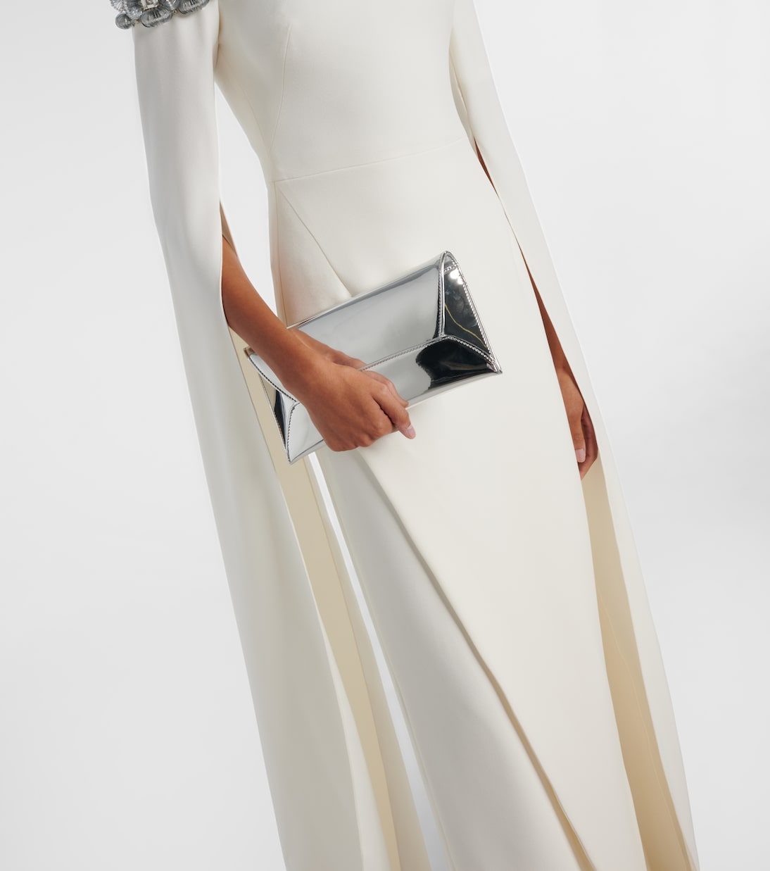 One-Shoulder-Robe Rinna | Safiyaa