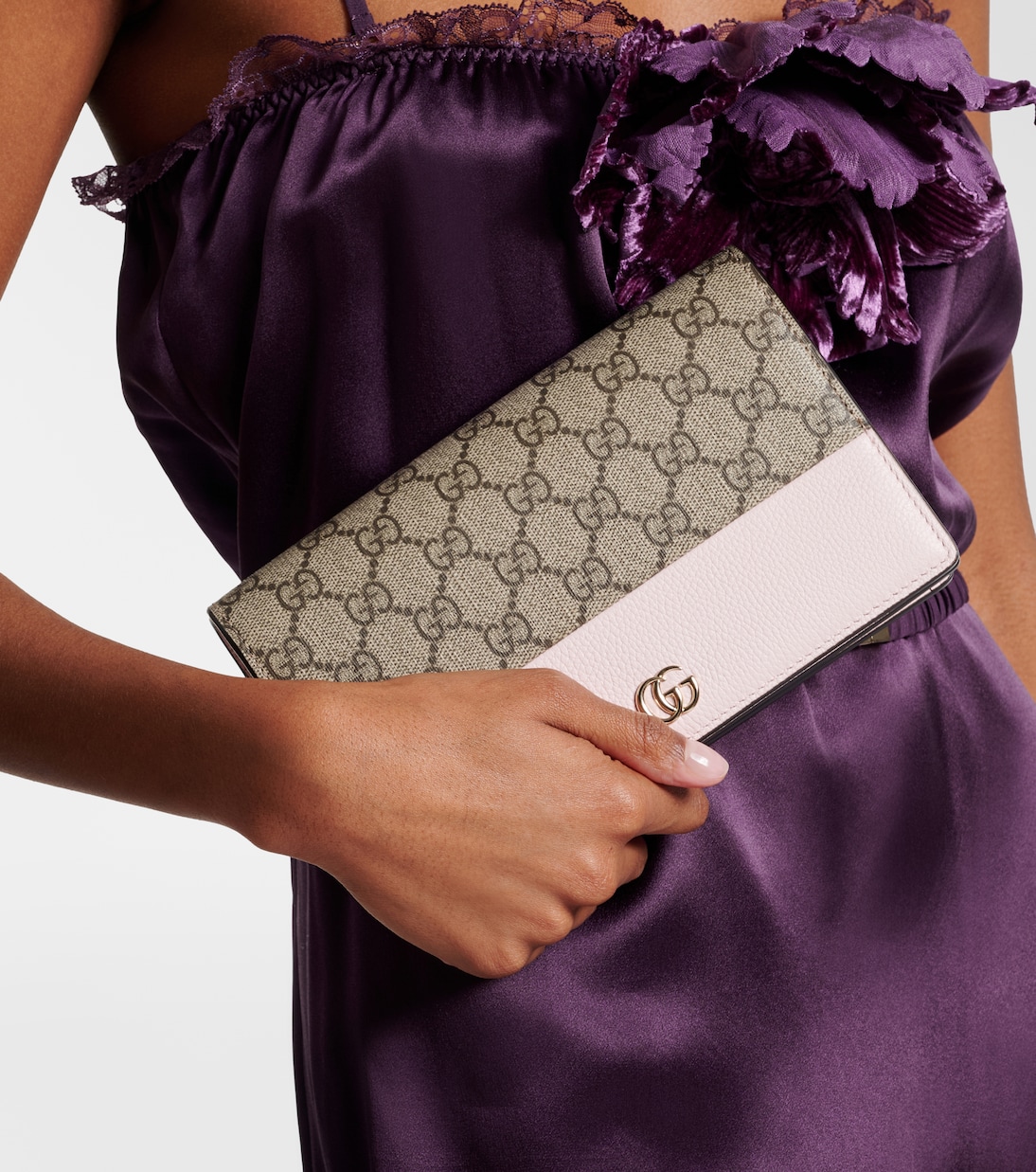 Portemonnaie mit Kettenriemen GG Marmont | Gucci