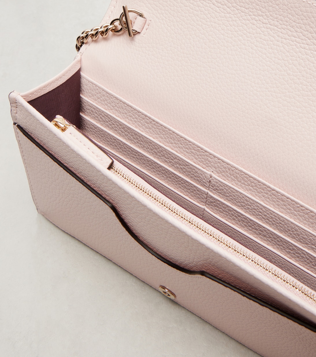 Portemonnaie mit Kettenriemen GG Marmont | Gucci