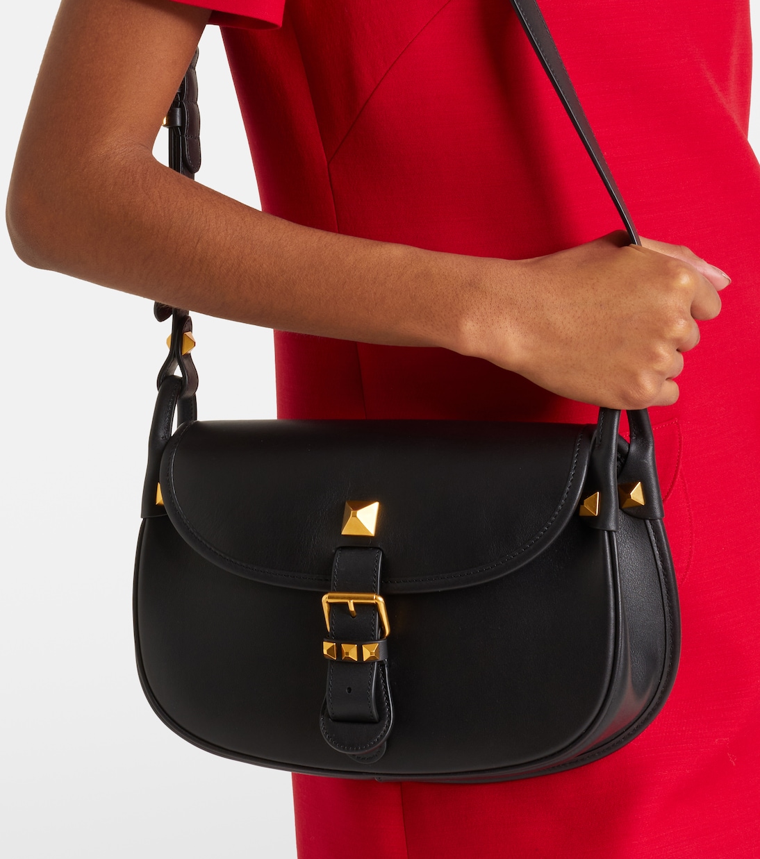 Crossbody Bag Flaneuse Rockstud Medium aus Leder | Valentino Garavani